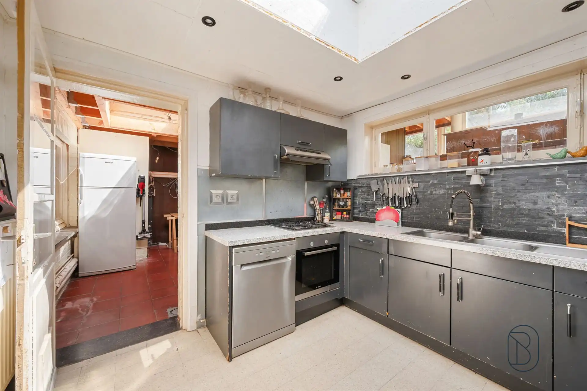 Bel-etagewoning met 3 slpk, garage en tuin in Vloesberg foto 11