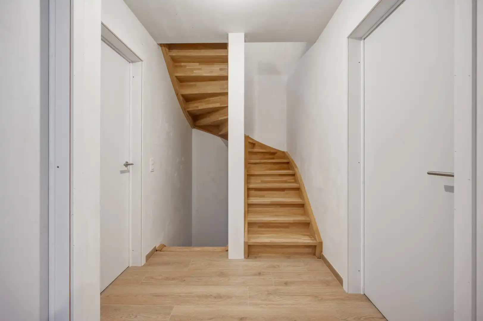 Prachtige nieuwbouw half open bebouwing met tuin en 3 slaapkamers te Zoutleeuw. foto 11