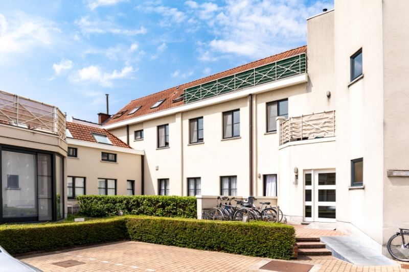 Roeselare :  UNIEK GROOT, centraal, ruim en lichtrijk appartement op toplocatie – 143m² woonoppervlakte! foto 16