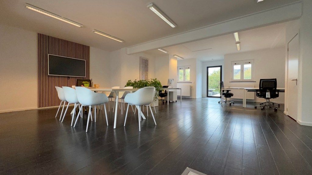 Mooi ingerichte kantoorruimte te huur in Wilrijk foto 4