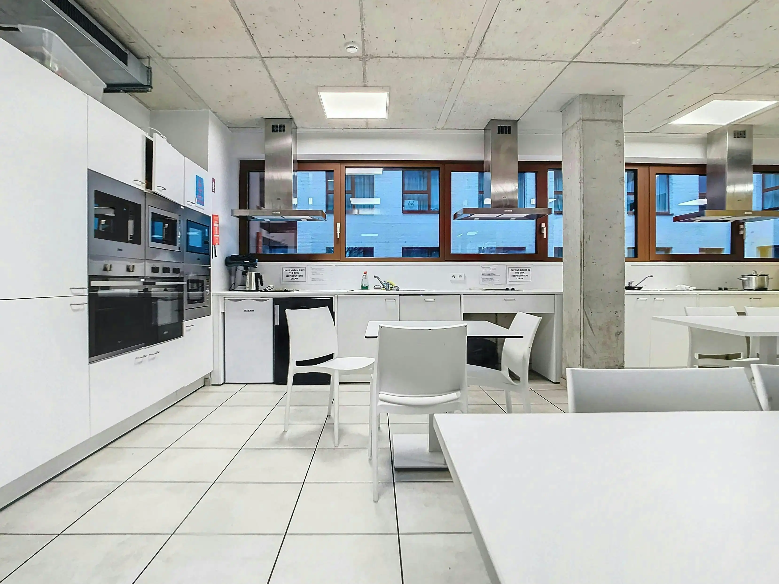 Studentenkamer ca. 18m² te koop op toplocatie te Antwerpen foto 12