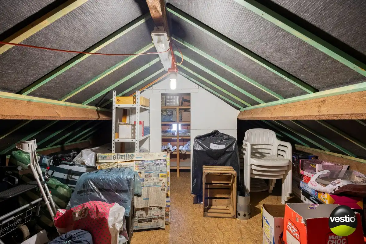 Gelijkvloerse woning met 3 slaapkamers, zonnepanelen en tuin op residentiële, rustige ligging. foto 18