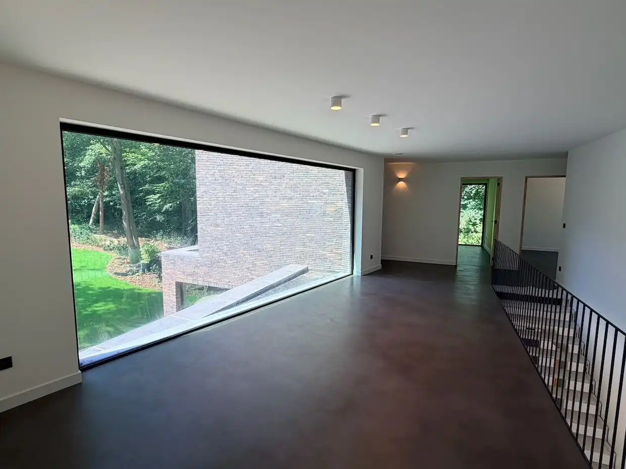 Ruimte, licht, rust en comfort: enkele kernwoorden voor deze prachtige nieuwbouwvilla foto 14