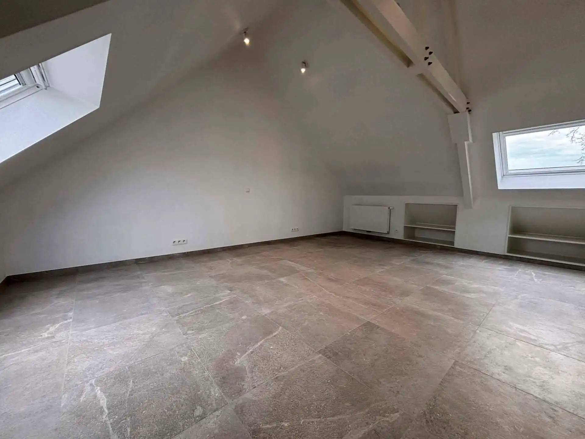 AAIGEM - Unieke totaalrenovatie foto 19