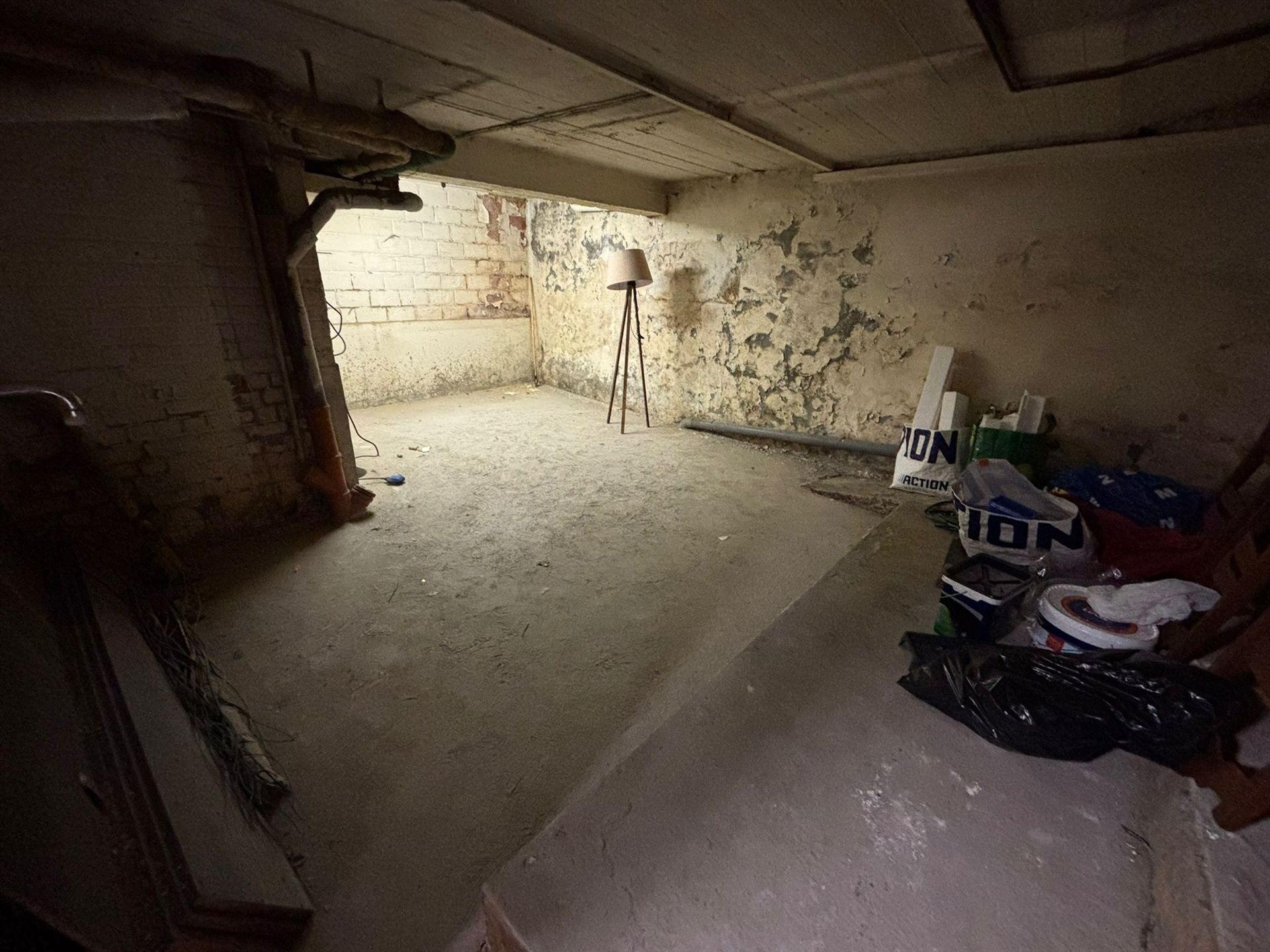 Handelsgelijkvloers in centrum Strombeek foto 11