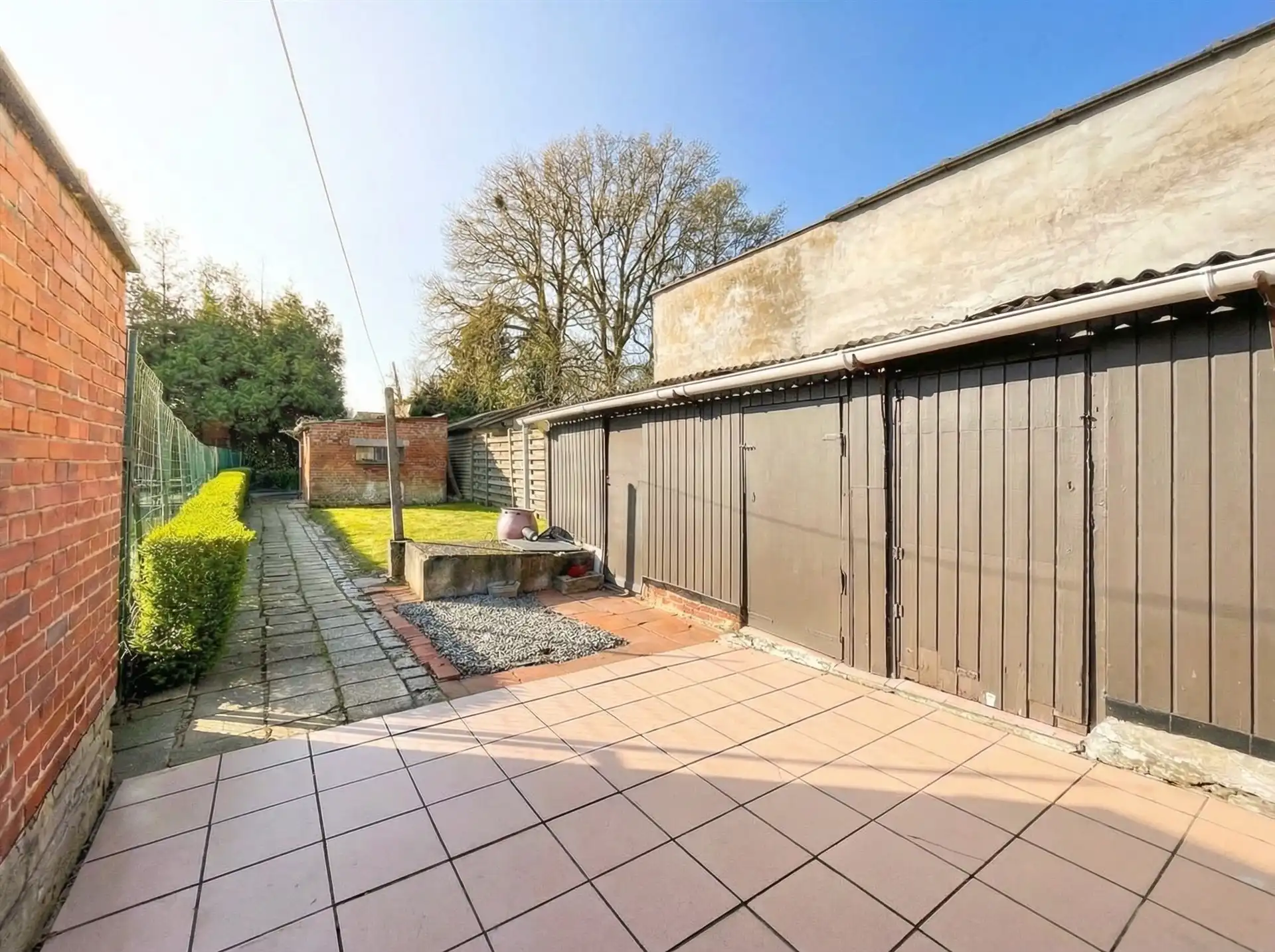 Charmante gezinswoning met garage op perceel van 257m²  foto 9