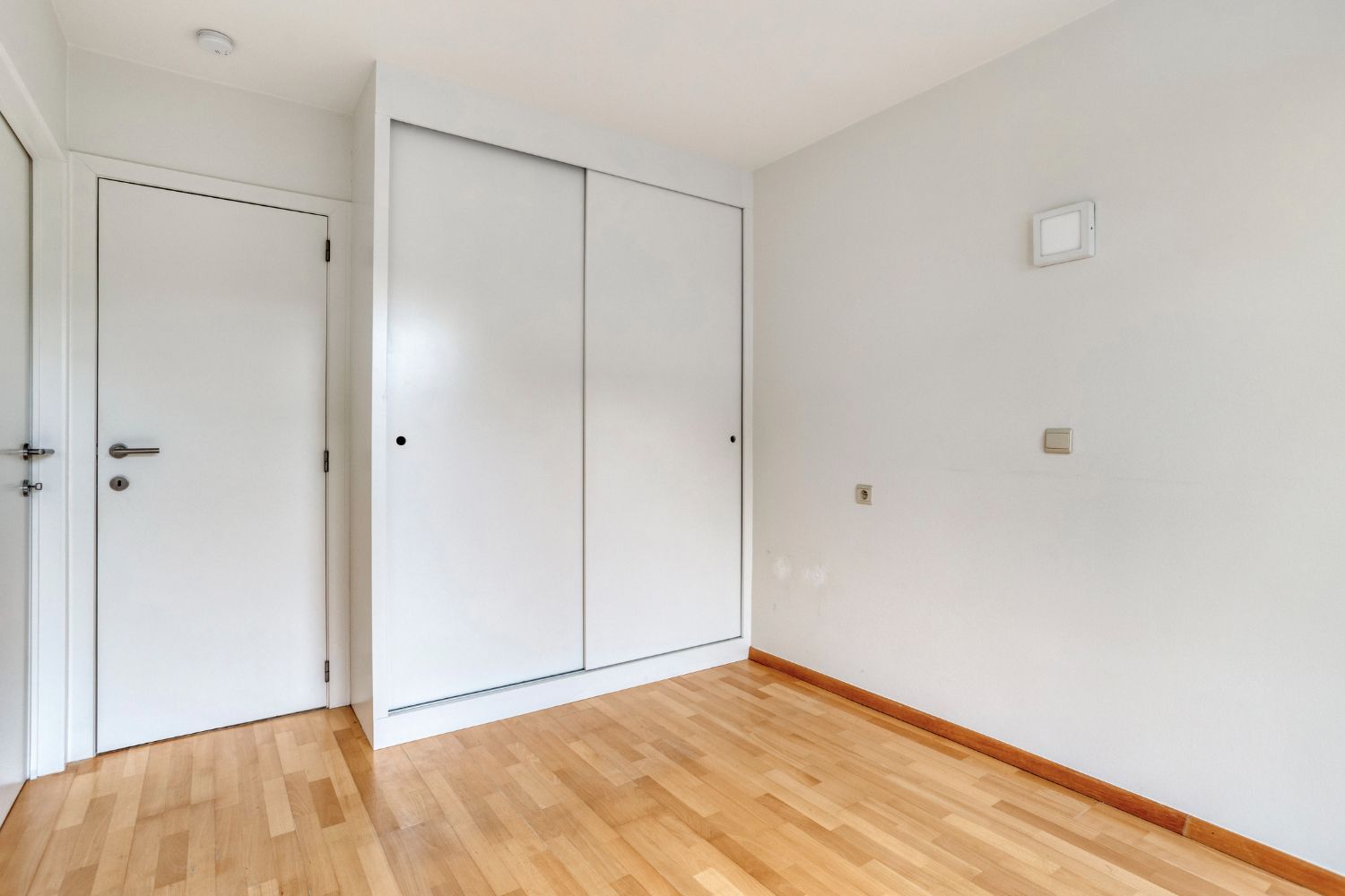 Instapklaar appartement met 1 slaapkamer aan de rand van de Simliwijk foto 9