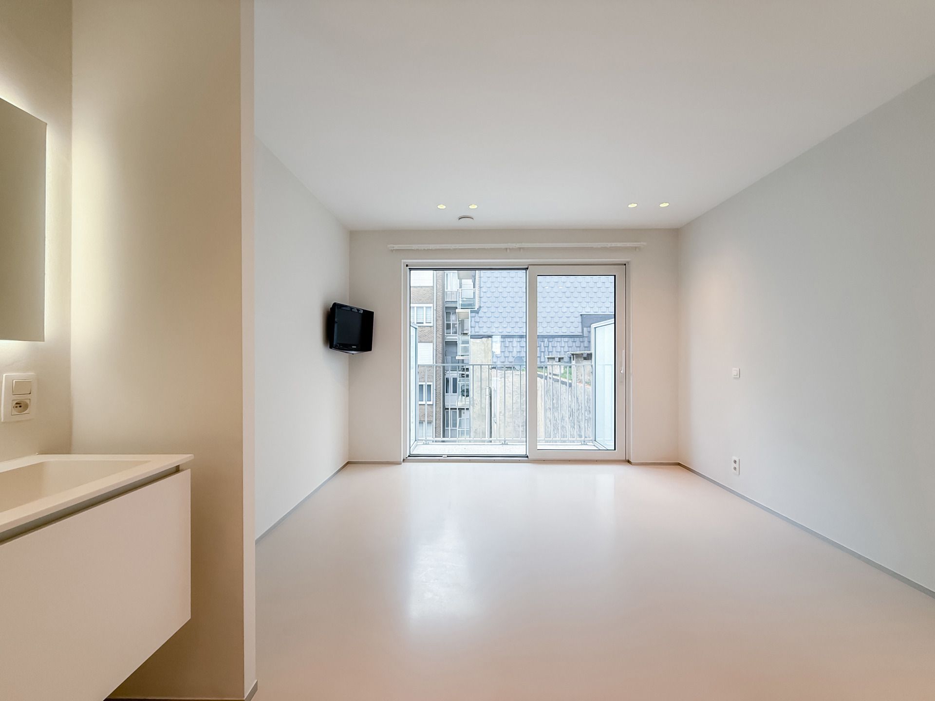 Stijlvol en lichtrijk appartement op toplocatie in het Zoute foto 11