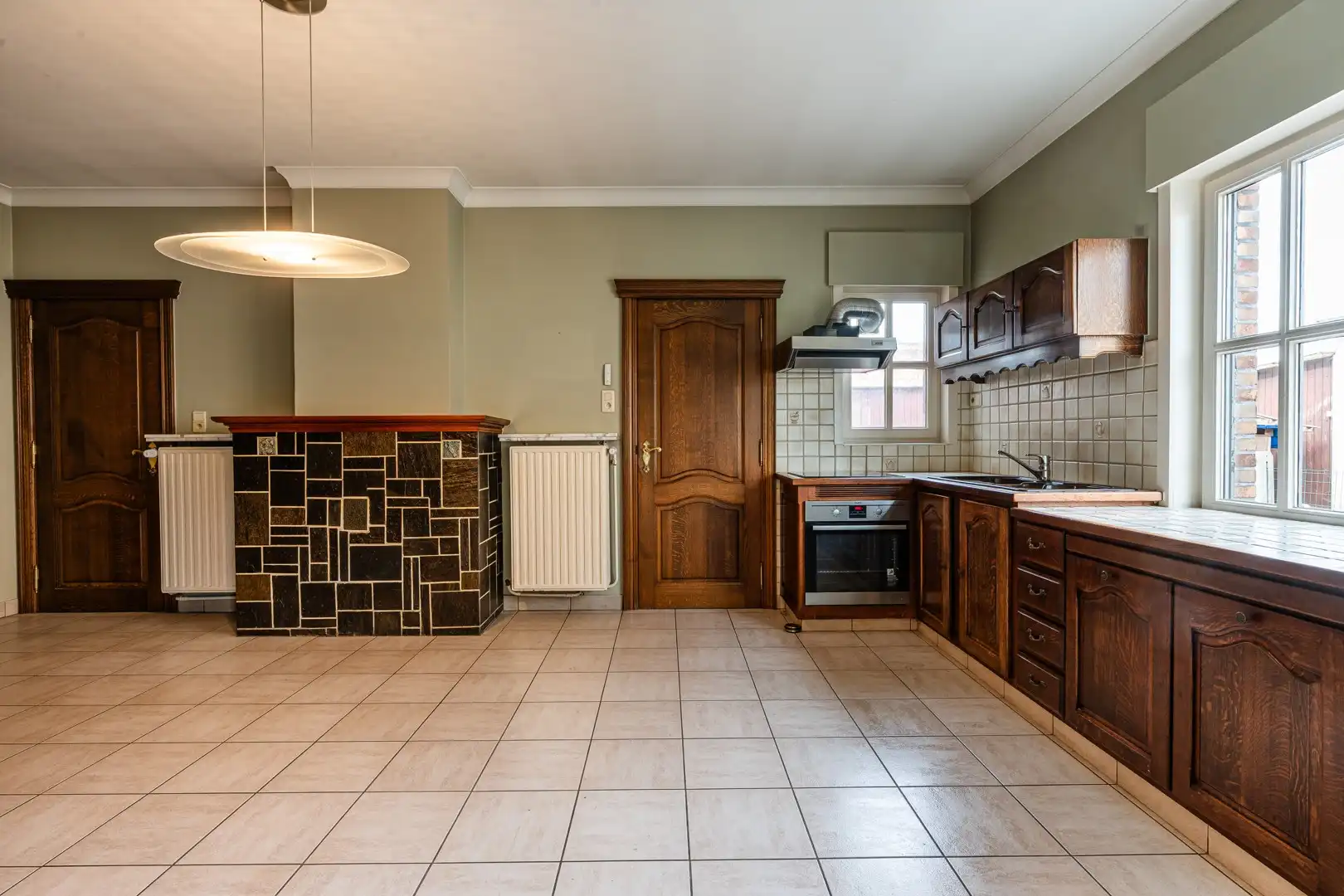 Woning met veel potentieel op topligging te Eeklo foto 5