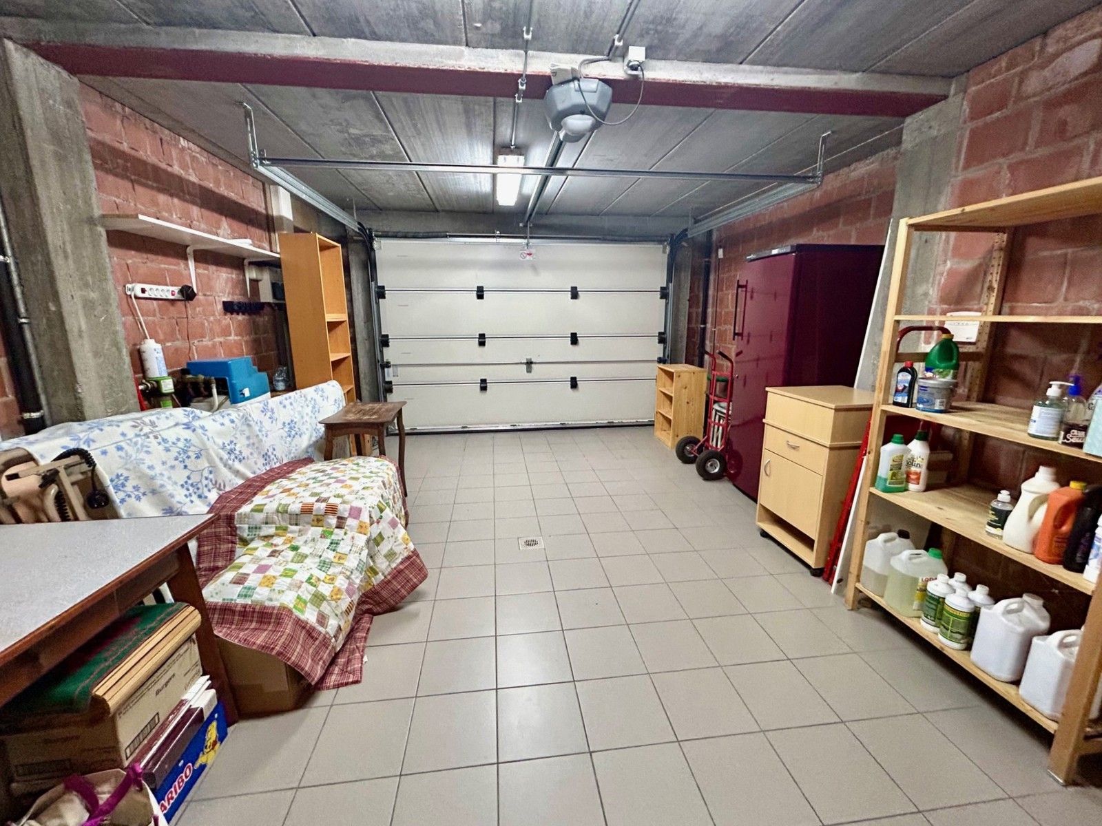 Eigentijdse gezinswoning met 3 slaapkamers en tuin foto 22