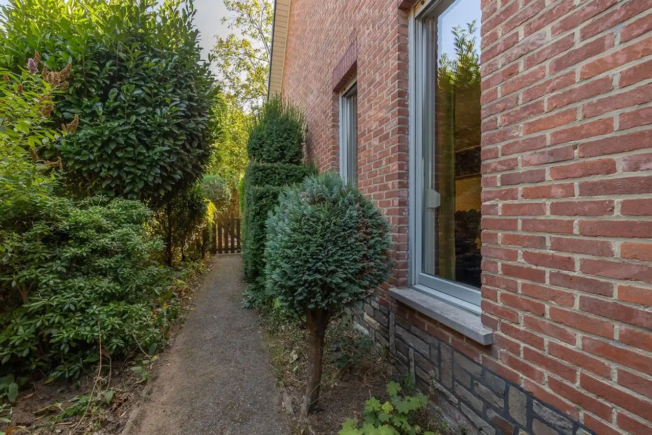 Vrijstaande woning, 3 slpks, EPC D, uitzonderlijk groene ligging foto 34