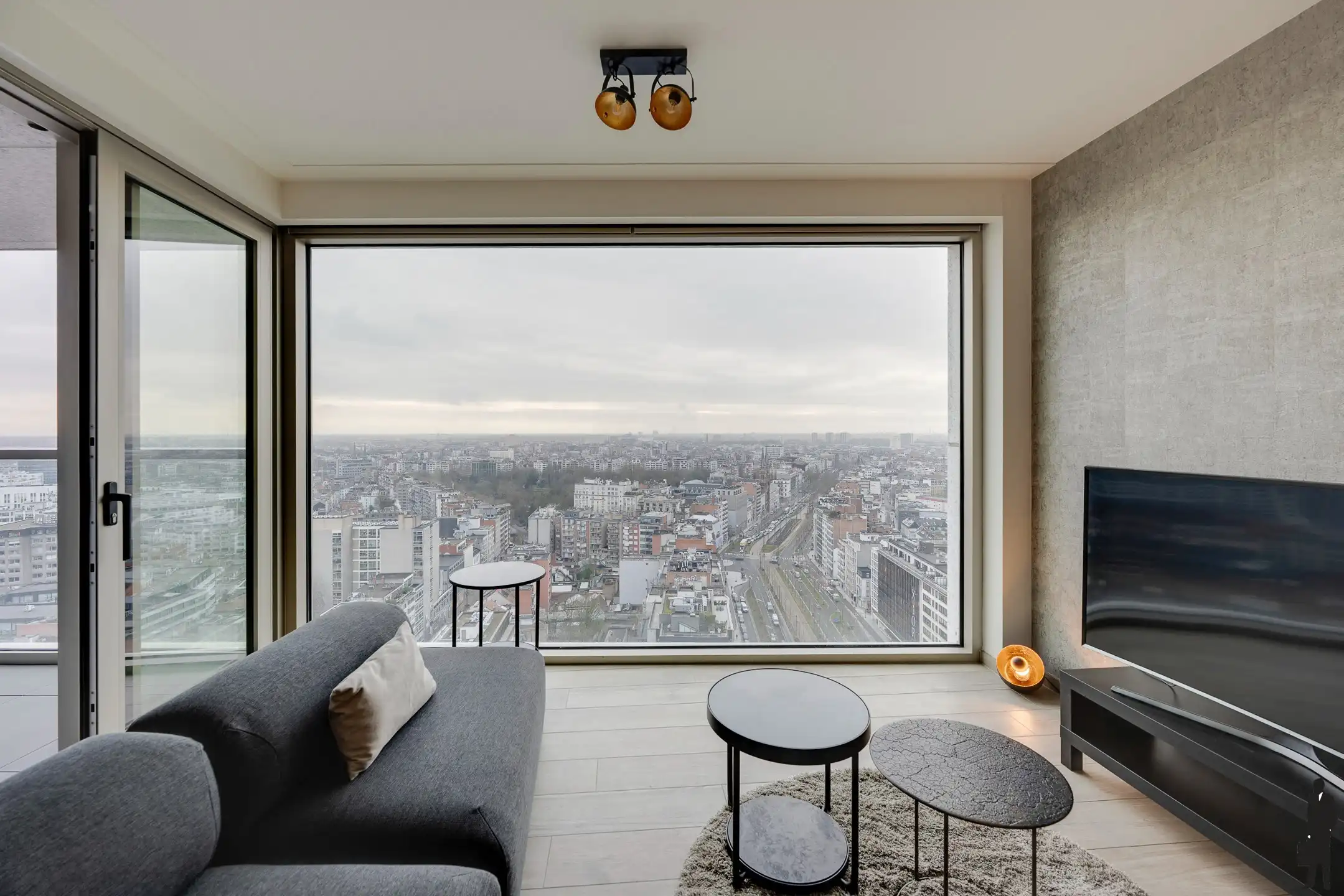 Exclusief 2-slaapkamer appartement op de 20ste verdieping | Antwerp Tower foto 3