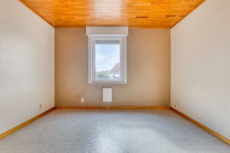 🌿 Instapklare halfopen woning met 3 slaapkamers, tuin, garage en zonnepanelen in Beveren-Leie TE KOOP! foto 9