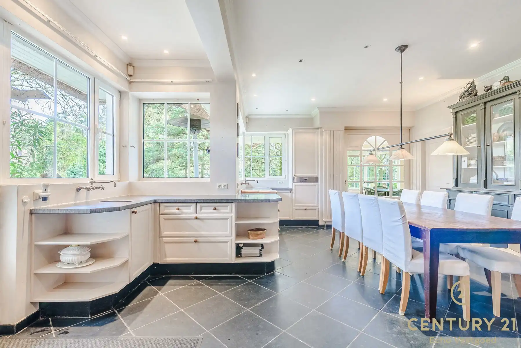 Ruim landhuis met prachtige tuin op dubbel perceel  (4209m²) foto 24