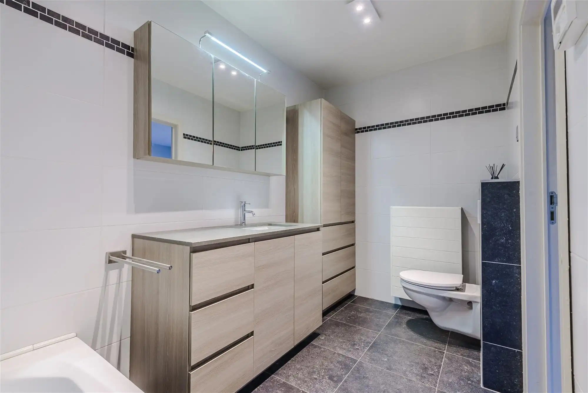 EXCLUSIEF WONEN IN HET GROEN OP 1.806 M² MET EPC A+++ foto 18