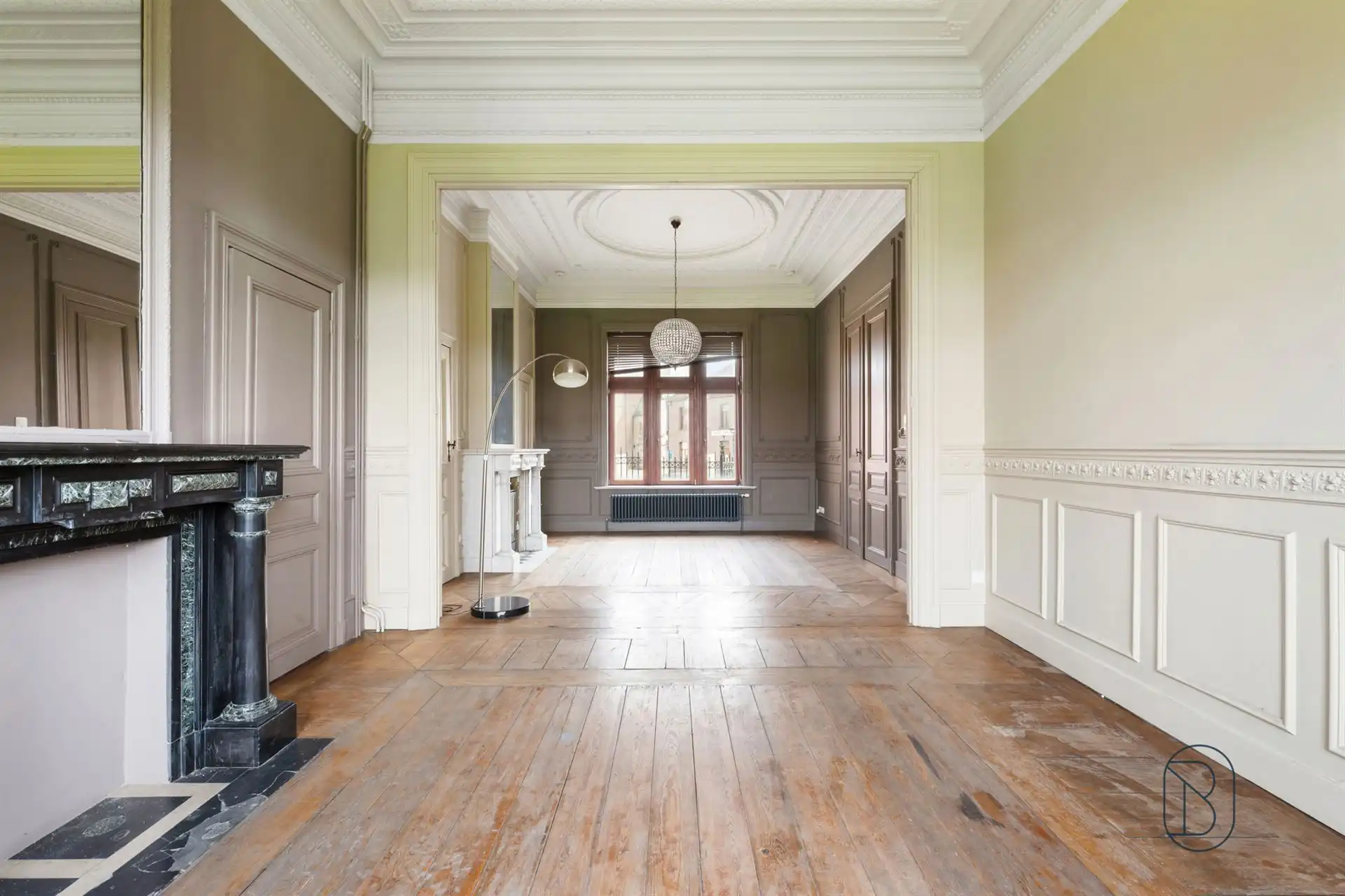 Imposante notariswoning met prachtige tuin! foto 8