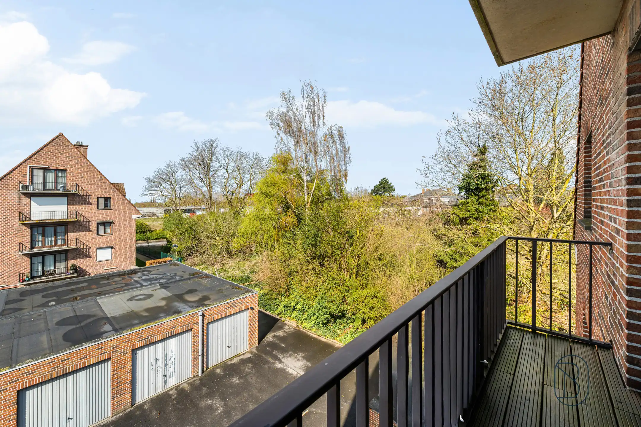 Instapklaar 2-slaapkamerappartement met garage in Harelbeke foto 9