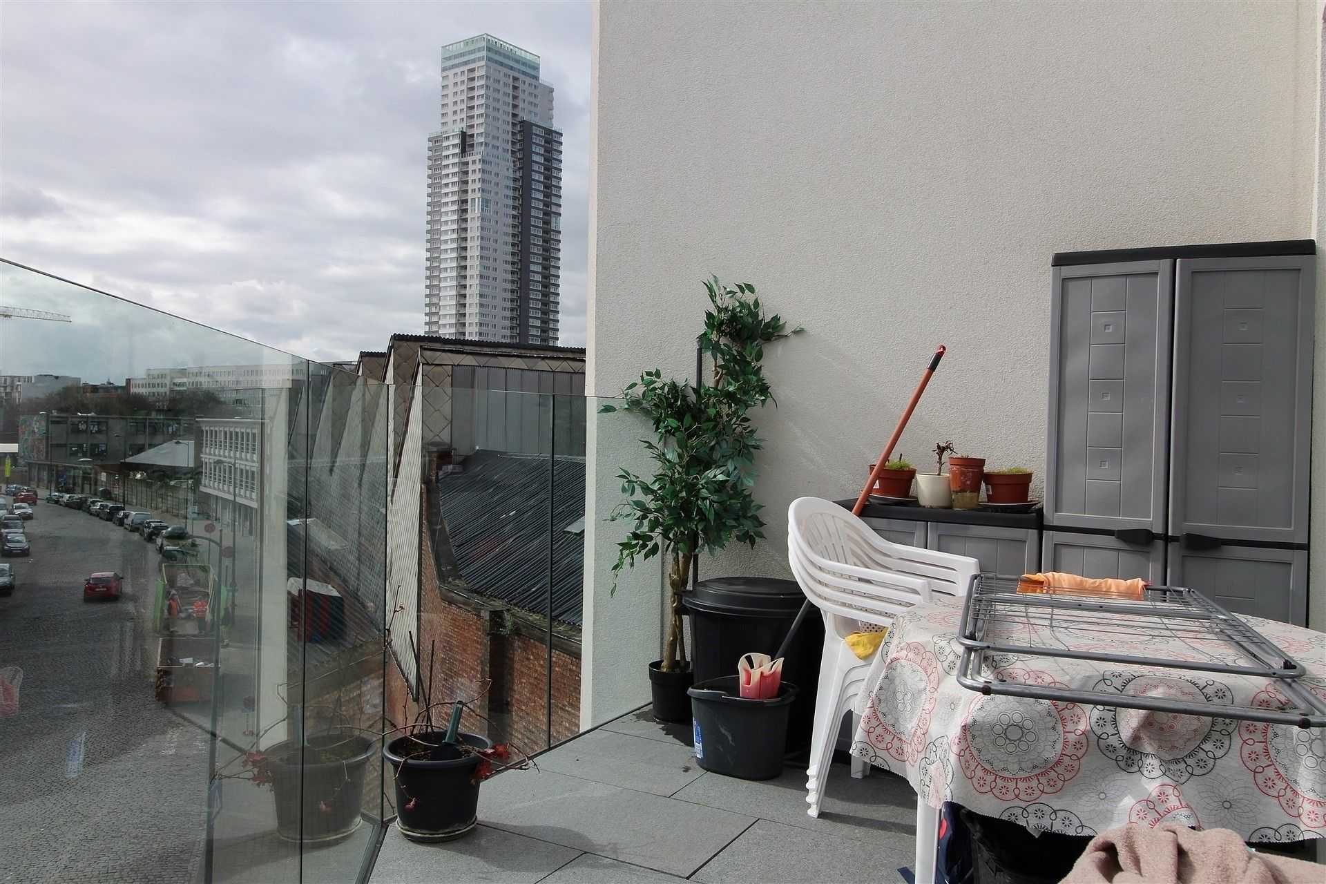 Unieke kans! recente en moderne 2-slaapkamer appartement in Brussel-centrum  foto 14