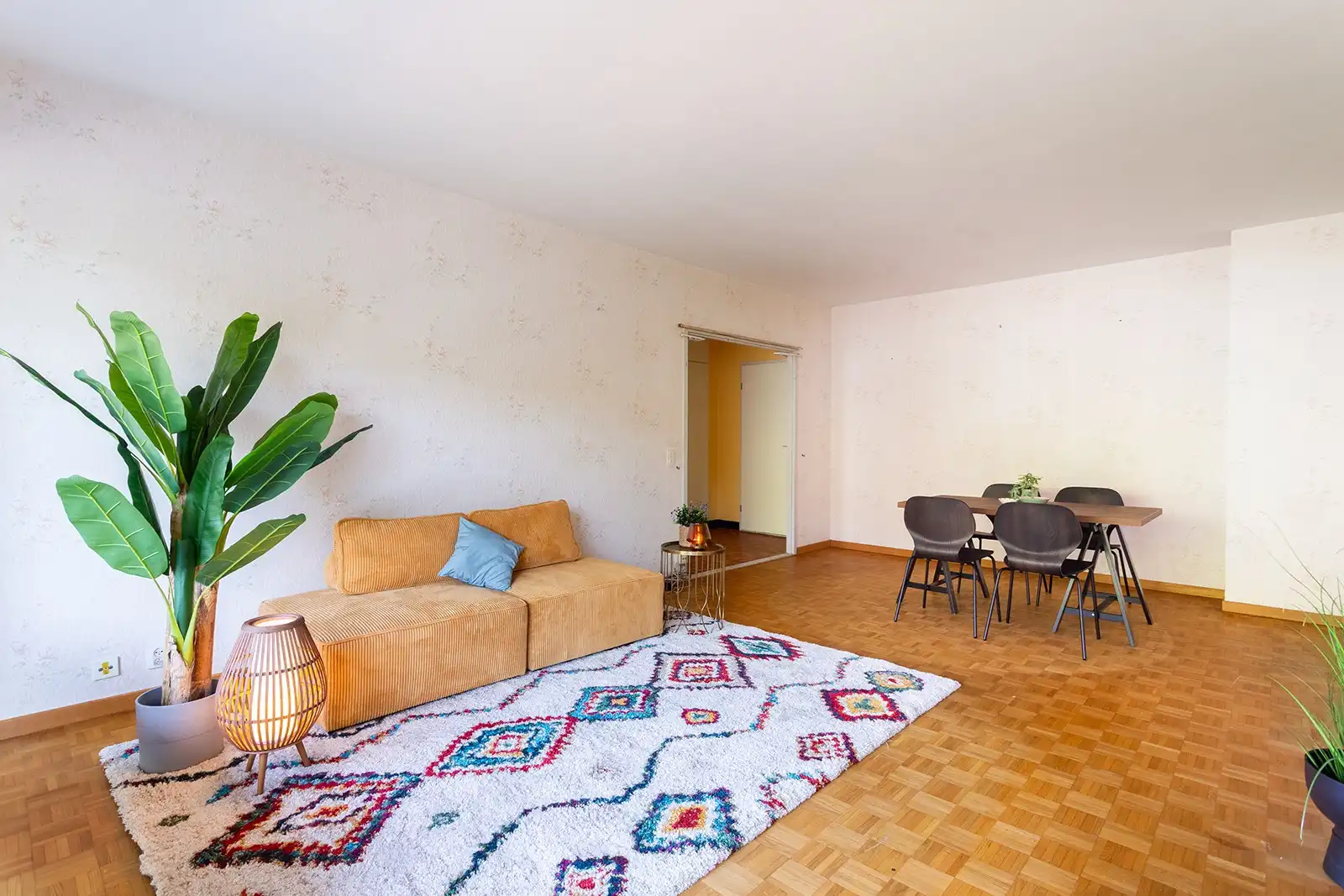 2 slaapkamer appartement met veel lichtinval foto 4