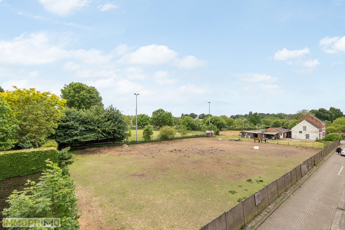 Ruim appartement met 3 slaapkamers op de 2e verdieping en ruim terras van 12 m2 foto 12