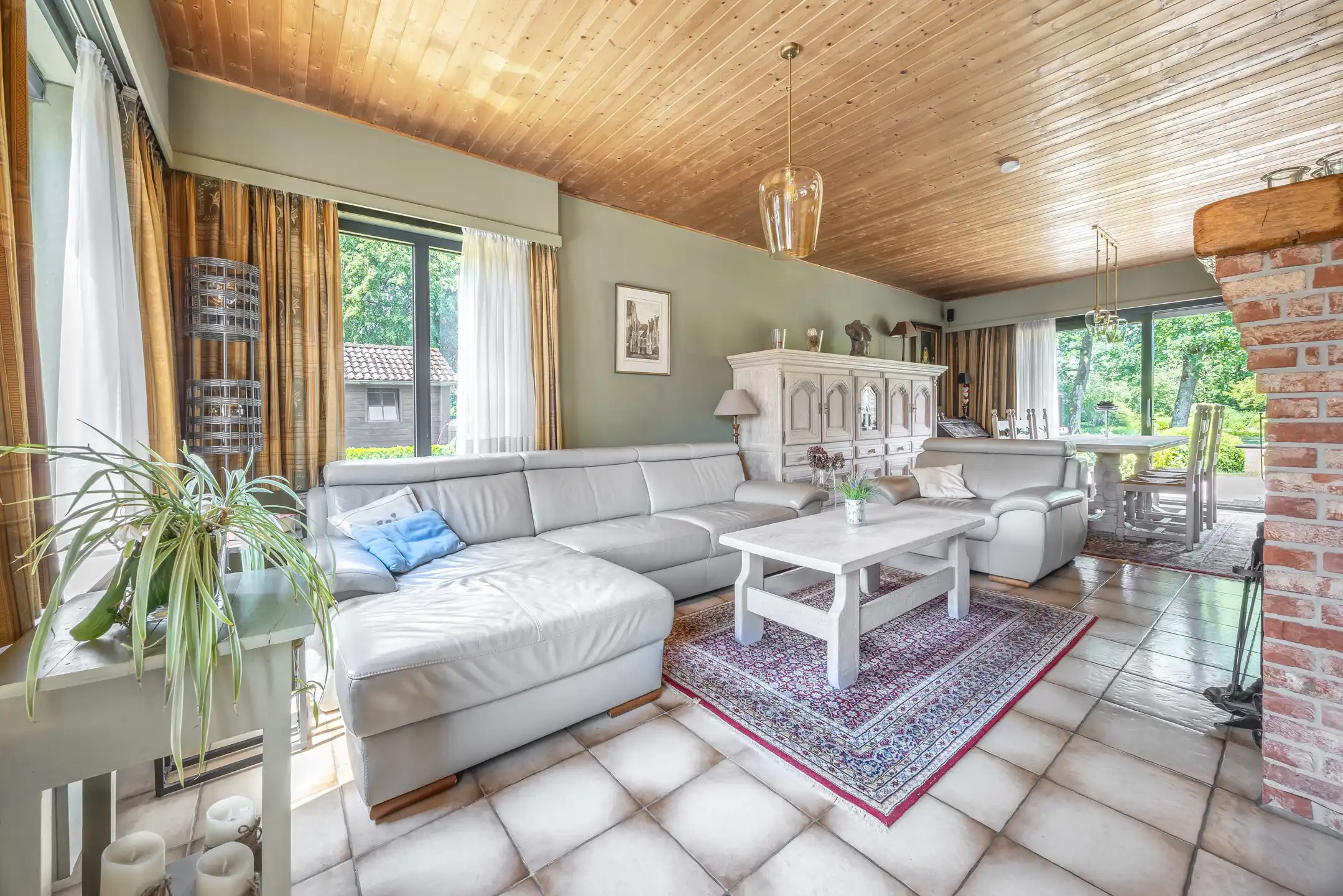 Charmante woning met uitzicht op blijvend groen foto 11