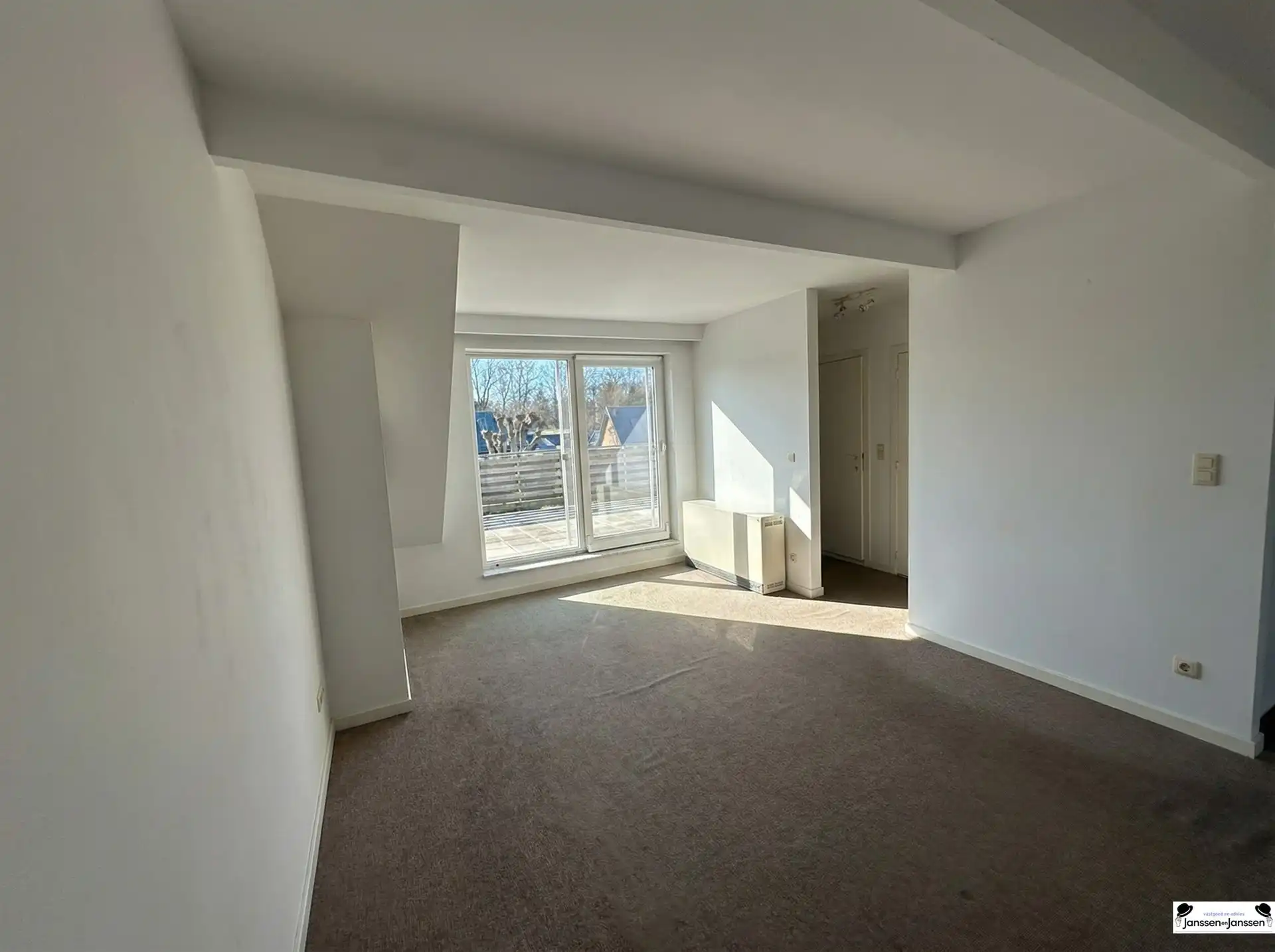 dakappartement met zonnig en ruim terras!  foto 2