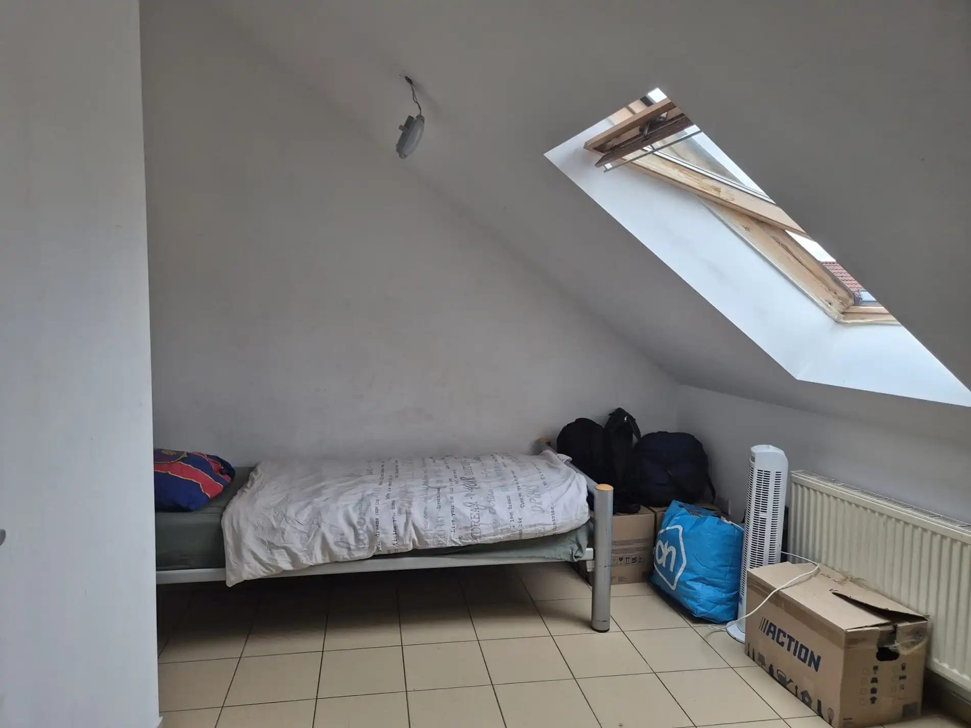 Handelspand met duplex appartement in het hart van Maasmechelen foto 16