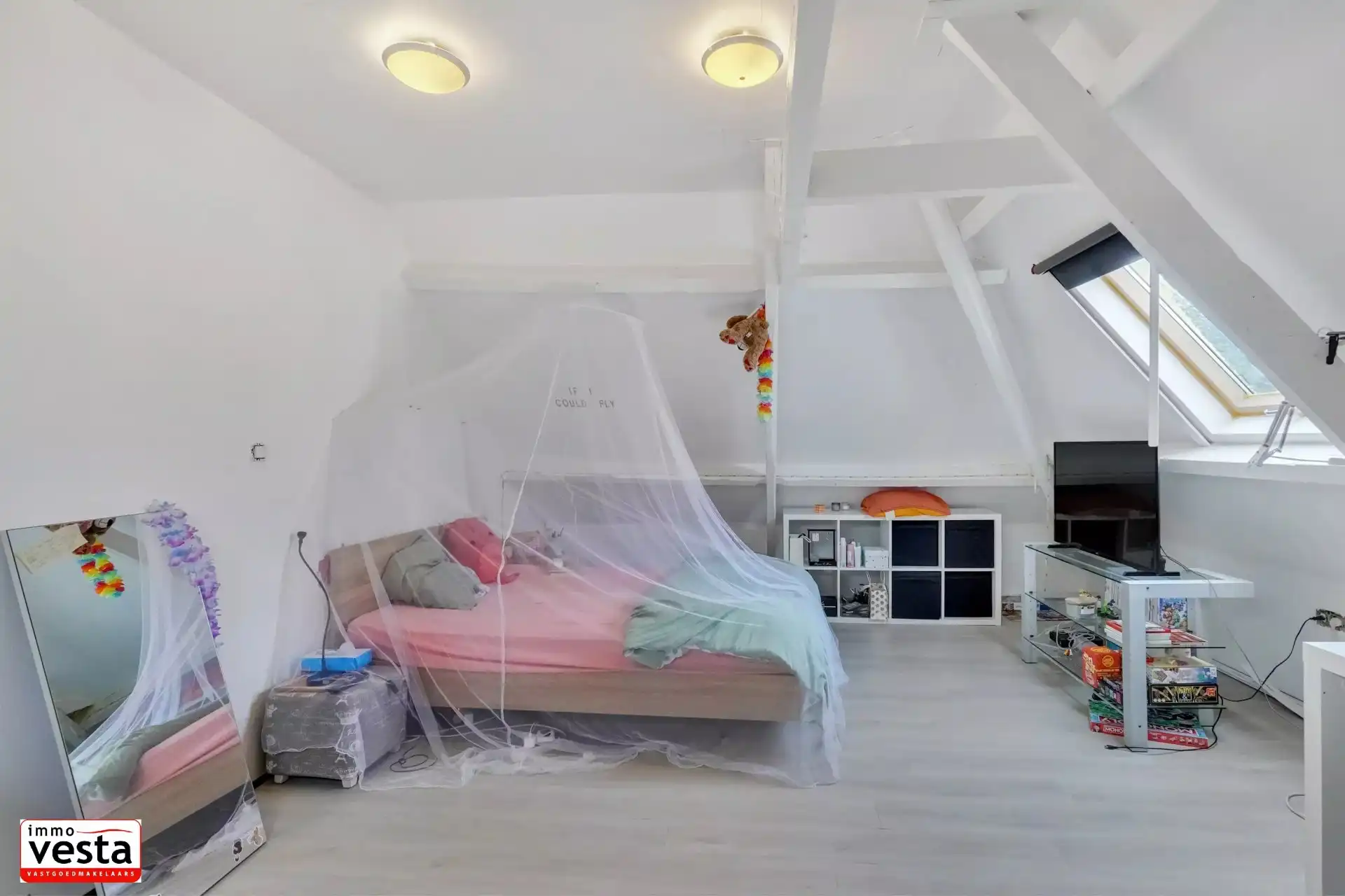 Ruime gezinswoning met 4 slaapkamers foto 14