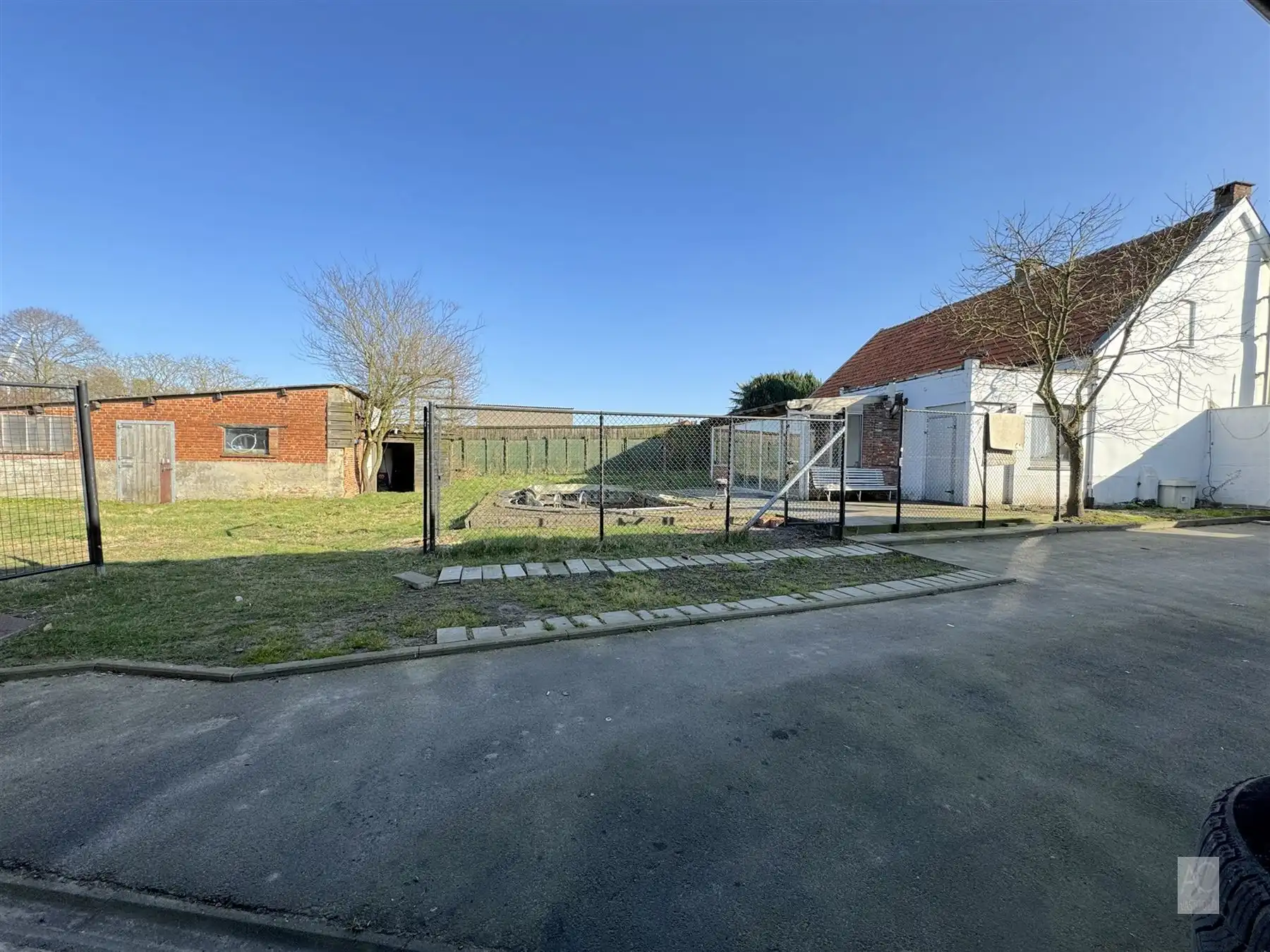 Mooi perceel met vrijstaande woning en groot potentieel! foto 5