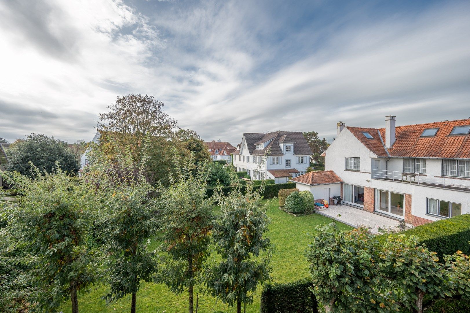 Gerenoveerd dakappartement met ruim terras gelegen in het hart van het Zoute foto 3