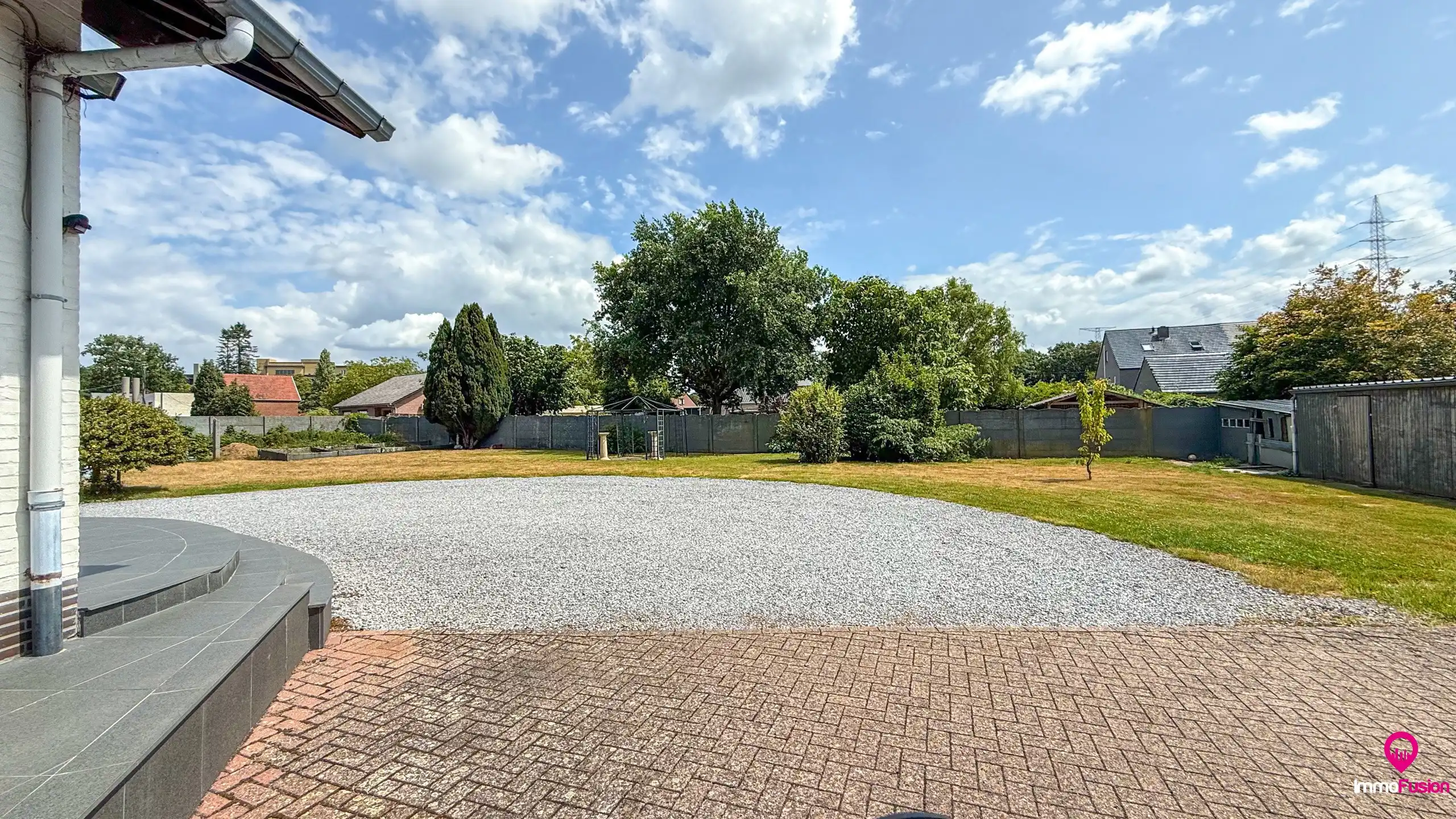 Instapklare, ruime woning met 6 slpks en enorme tuin op 26a! foto 59