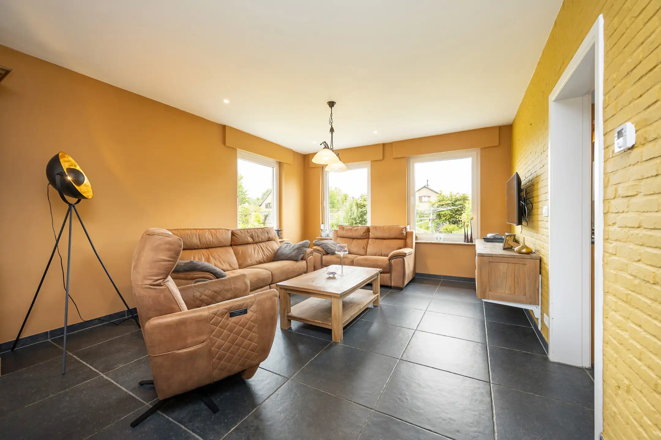 Instapklare woning met 4 slaapkamers op 865 m² foto 7