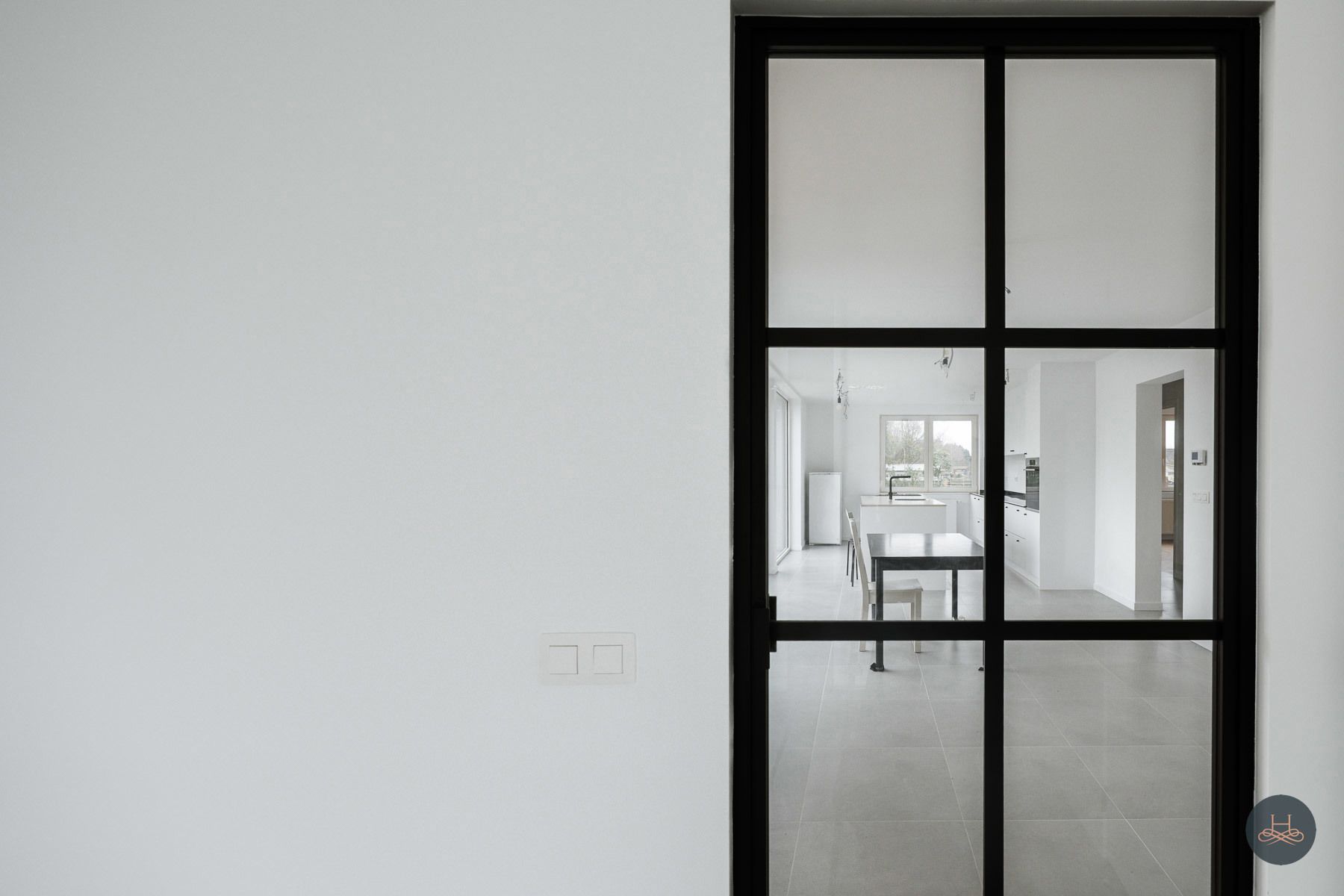 Vernieuwbouwvilla met praktijkruimte in rustige buurt foto 12