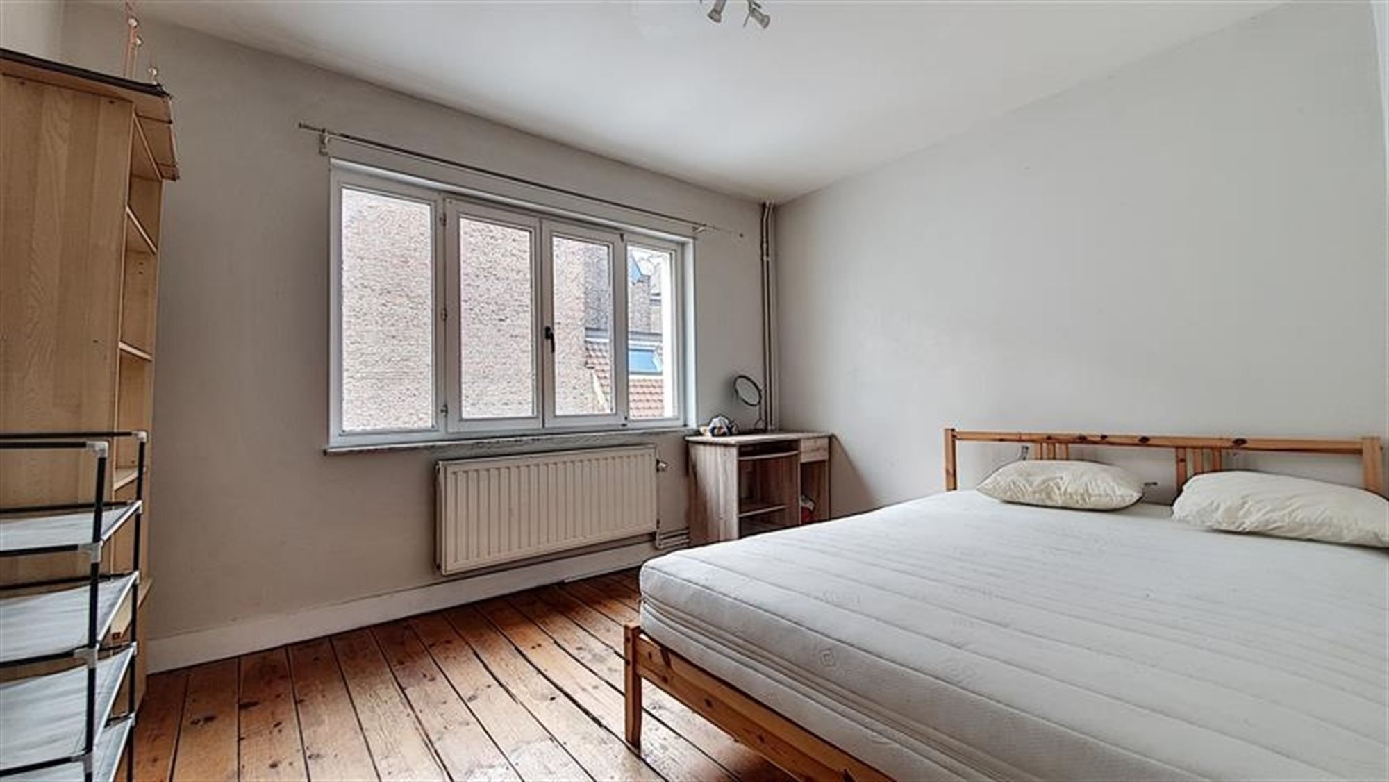 BRUSSEL / In historische Zavel wijk - Prachtig triplex appartement met 3 slaapkamers foto 7