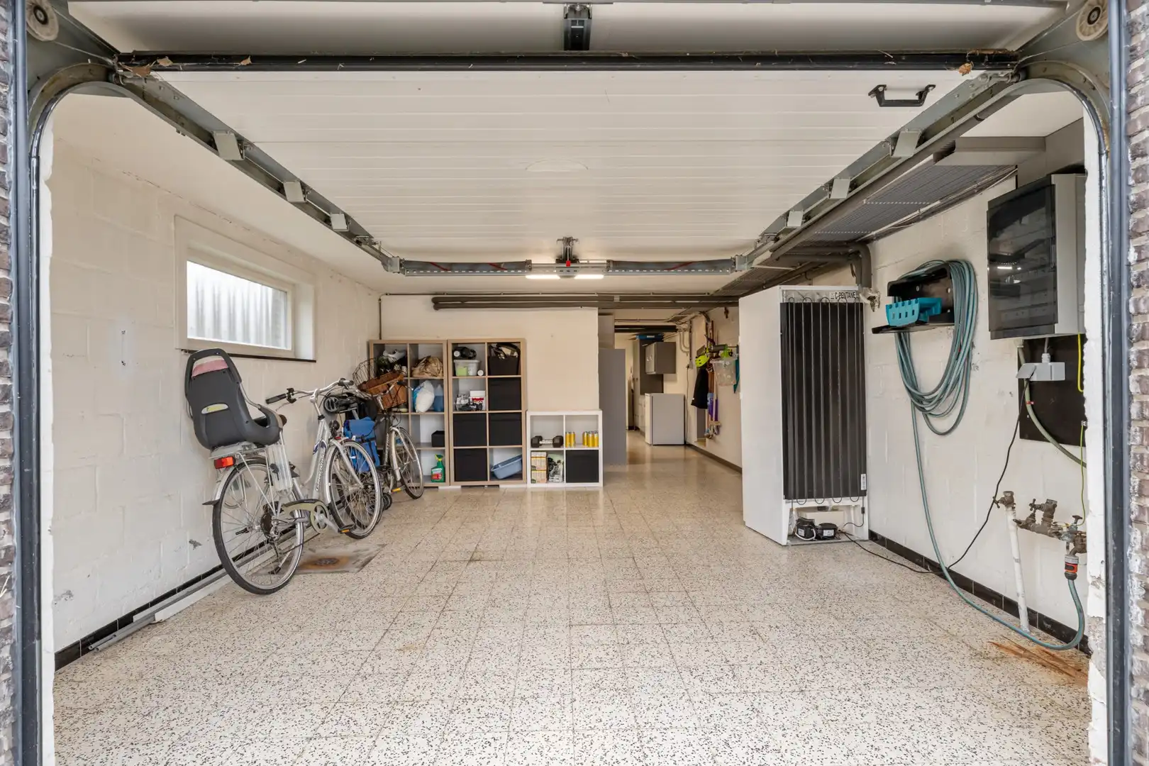 Instapklare woning met 3 slaapkamers, veranda en tuin met open zicht op de weides. foto 25
