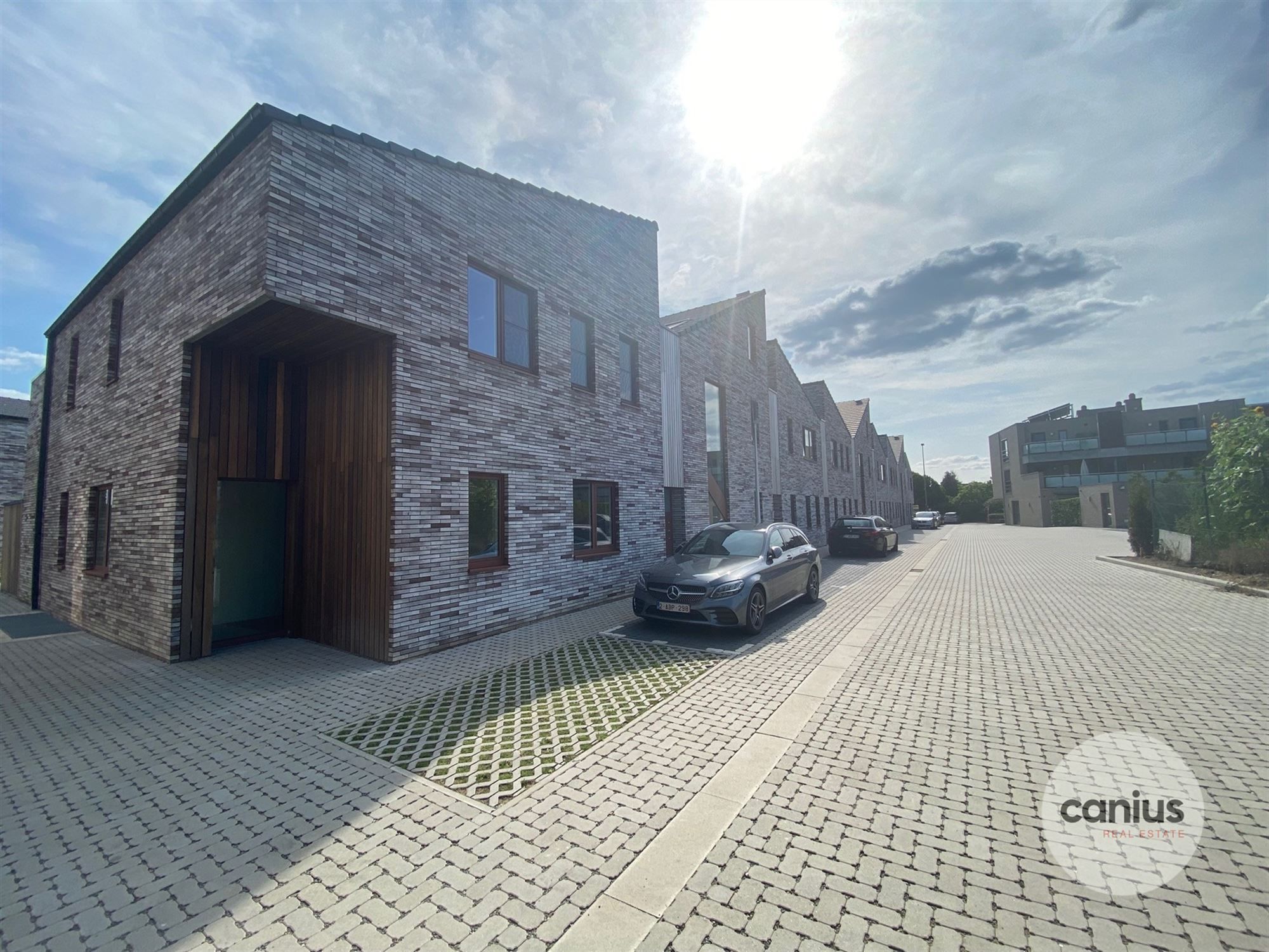 HEDENDAAGSE DUPLEX, 2SLKS + TERRAS, PAKING & BERGING foto 13