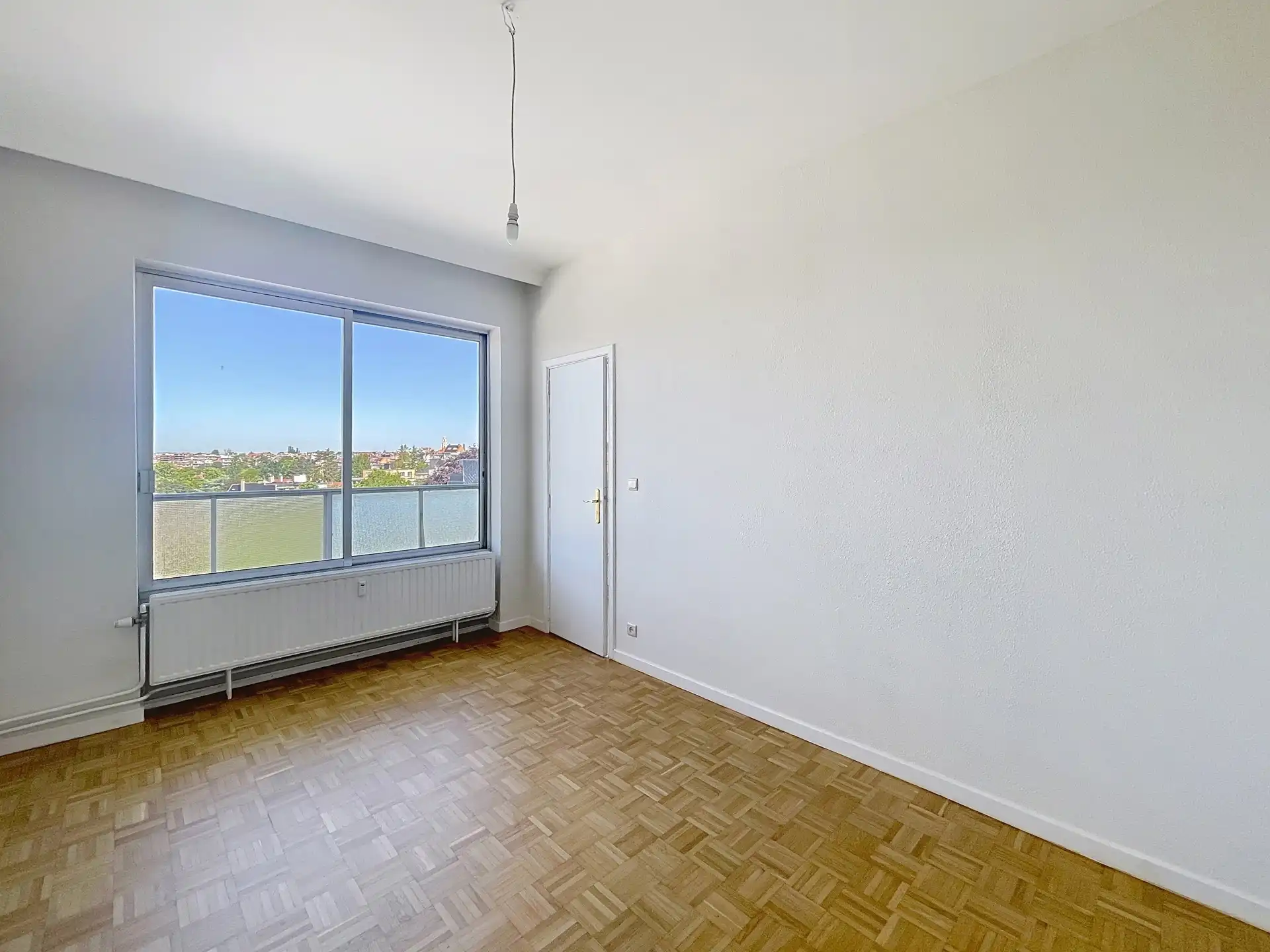 Gerenoveerd appartement met 1 slaapkamer in Brugmann! foto 8