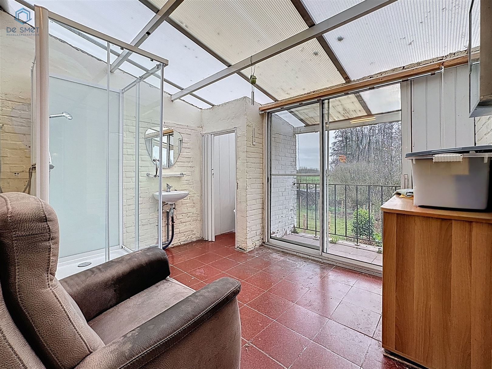 Zeer ruime woning met grote tuin, bos en landelijk uitzicht foto 10