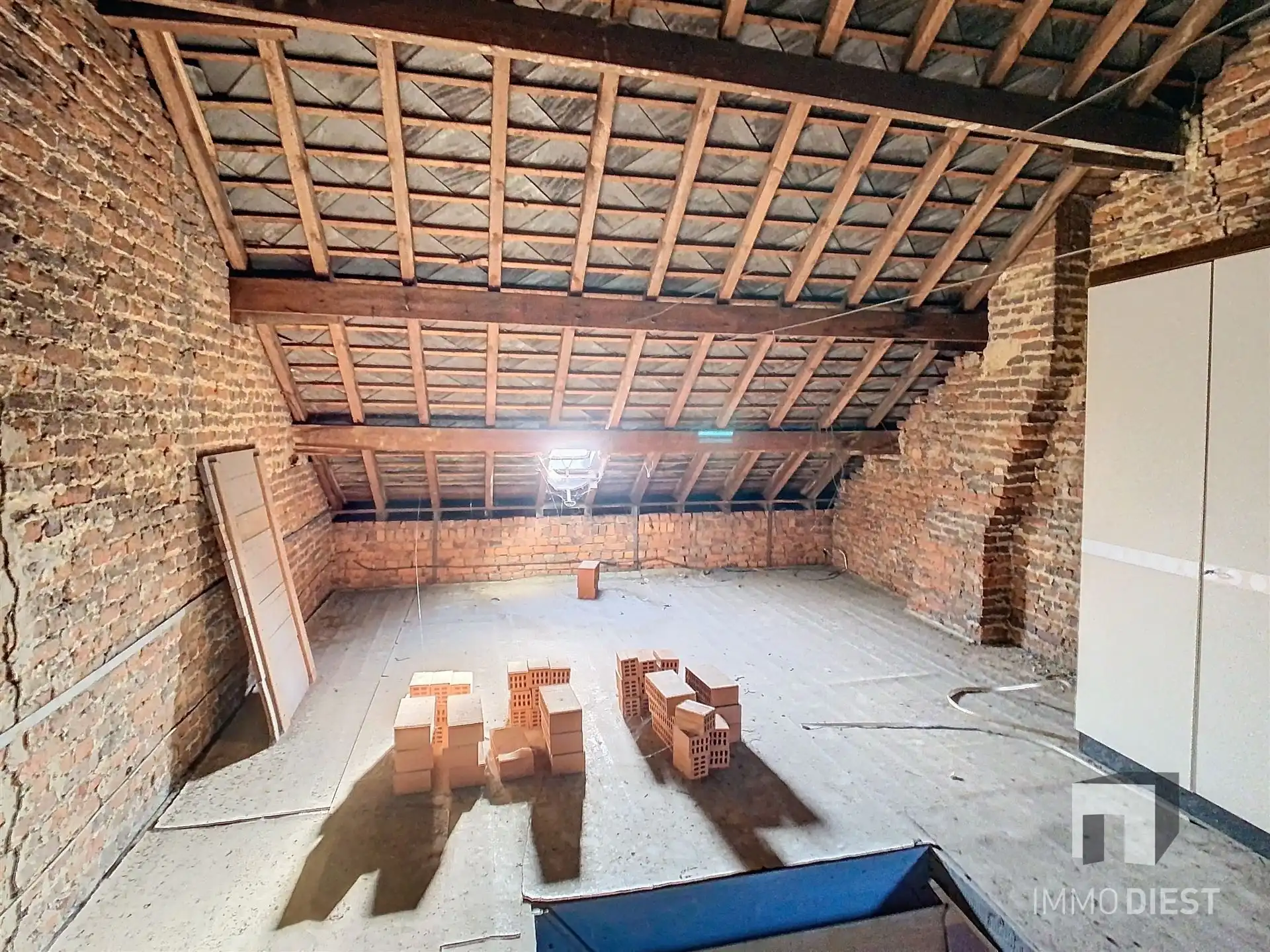 Ca. 200m² gelijkvloerse winkelruimte - uw conceptstore in het centrum van Diest foto 34