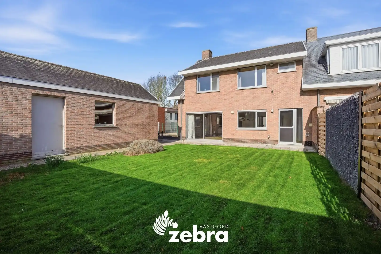 Halfopen bebouwing met 4 slaapkamers op een toplocatie in Tielt! foto 28