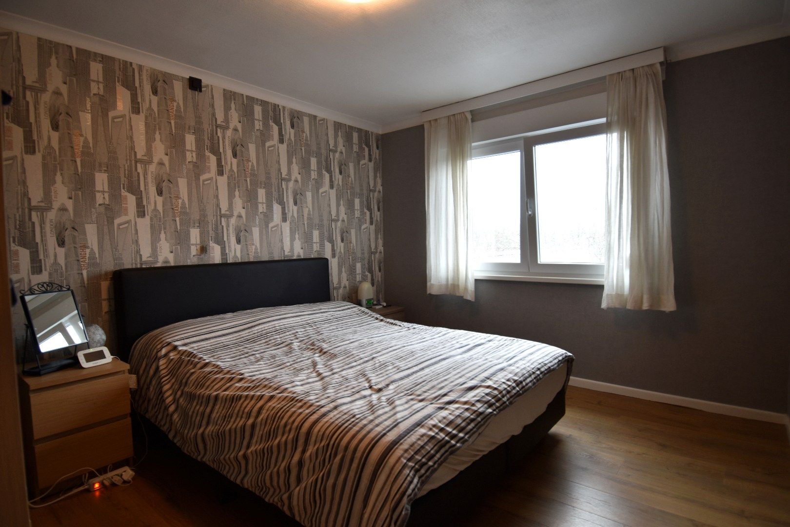 Instapklare woning met 3 slaapkamers, tuin en inpandige garage te koop in Gullegem foto 11