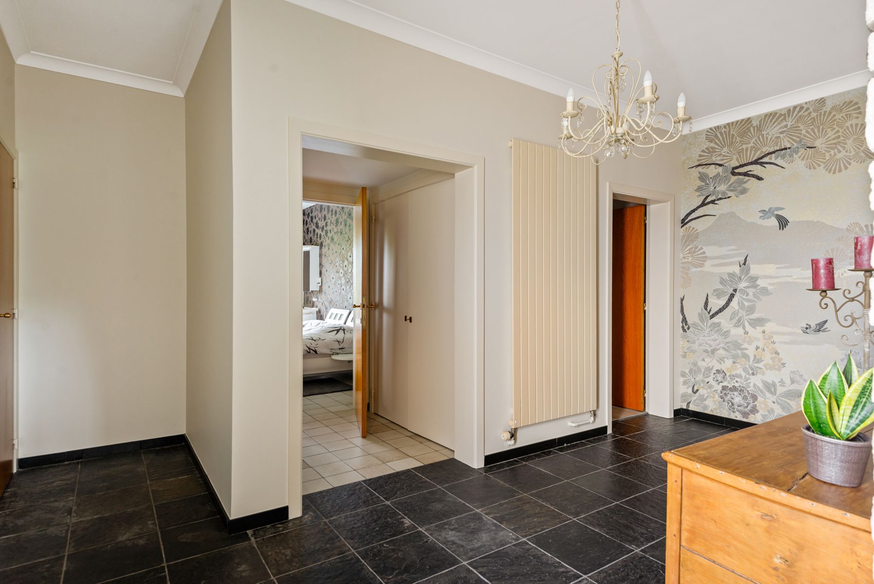 Instapklare villa/bungalow met aansluitend kantoorruimte/handelsgelijkvloers op ruim perceel! foto 21