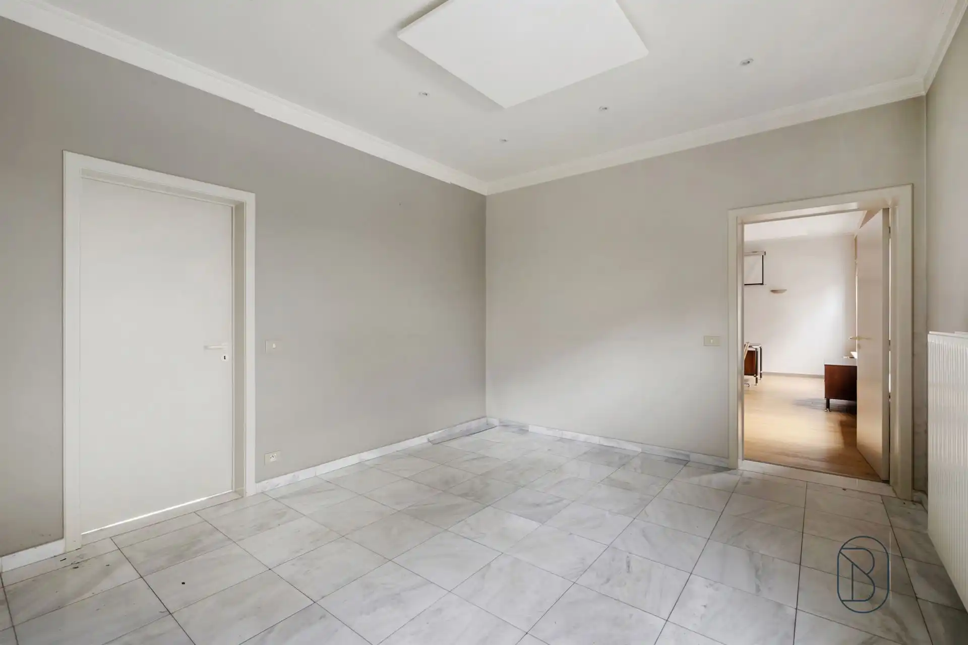 Topgelegen mogelijks groot appartement met veel potentieel! foto 10