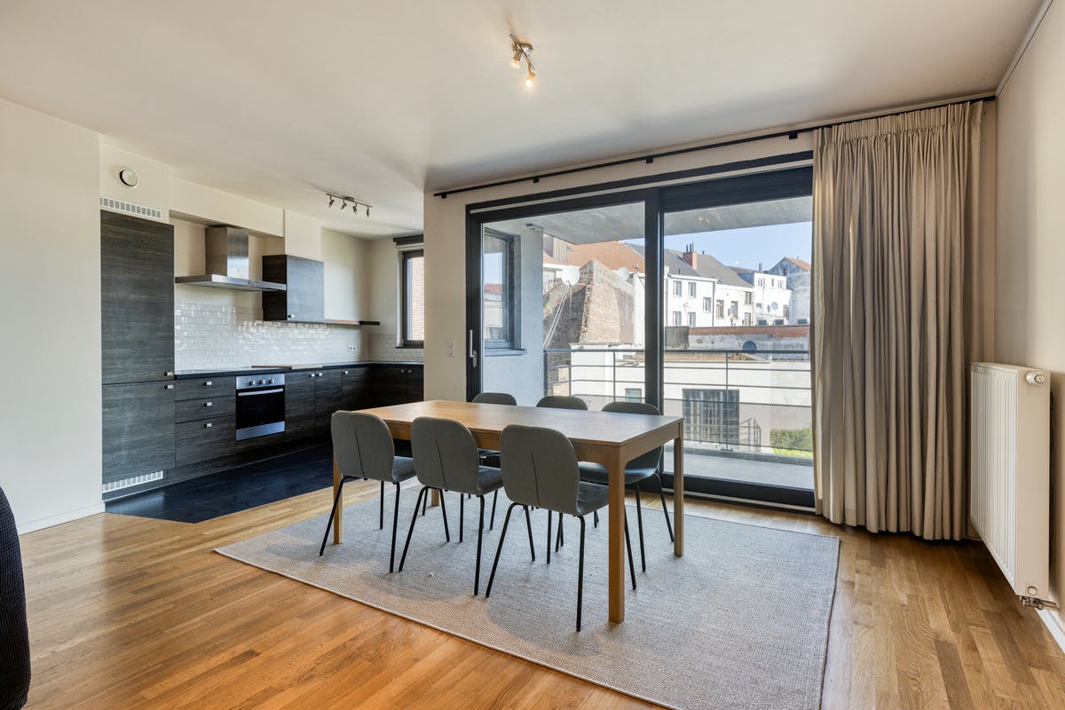 Stijlvol 2-slaapkamerappartement in de bekende Dansaertwijk foto 2
