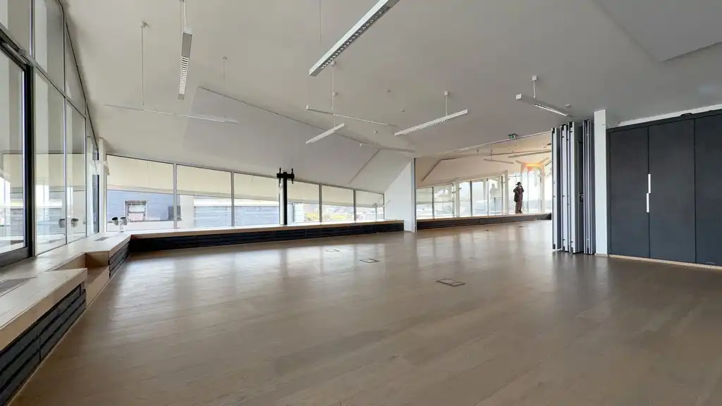 Modern kantoorgebouw te huur nabij oprit R4 in Gent foto 21