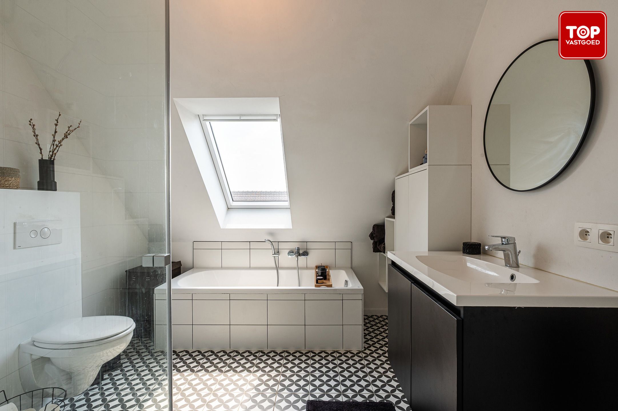 Instapklaar appartement (2019) met 2 slaapkamers en terras. foto 22