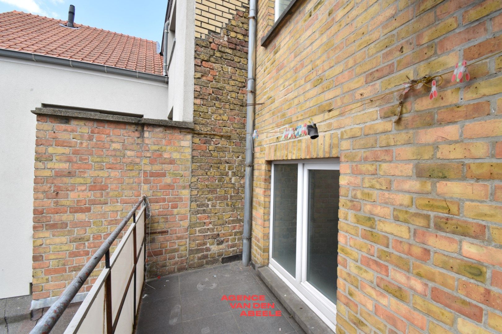 Ruim en hedendaags appartement net buiten Brugge foto 16