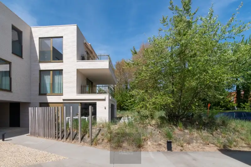 Instapklaar recent luxe-appartement met 2 slpk en grote terrassen. foto 24