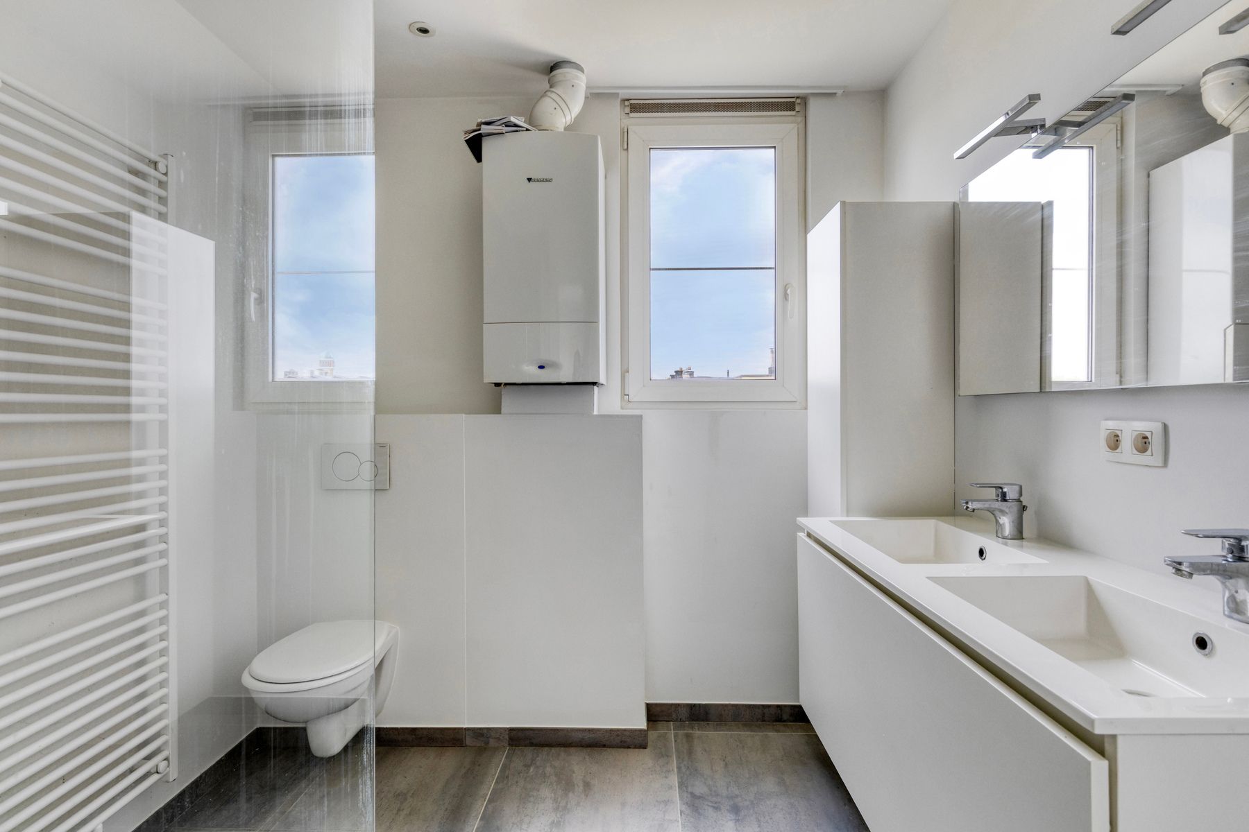 Instapklaar één-slaapkamerappartement in herenwoning. foto 5