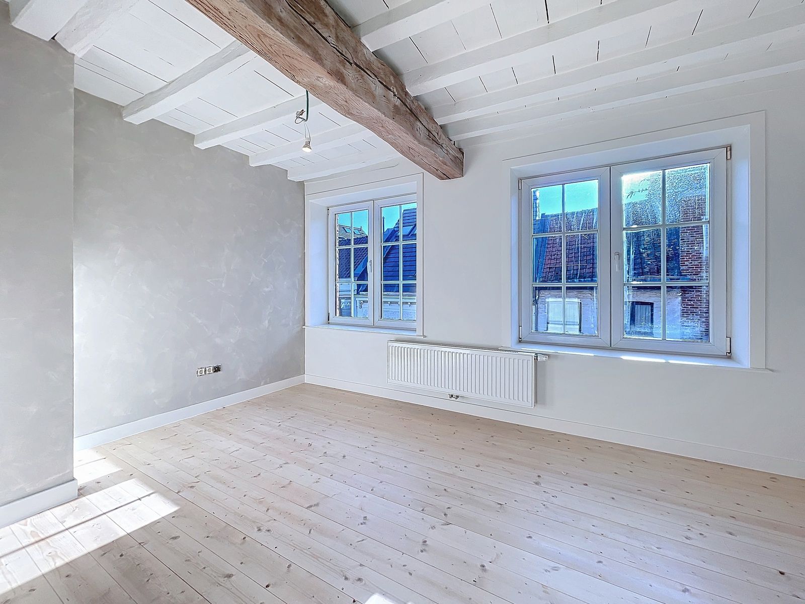 Prachtig gerenoveerde stadswoning met 4 slpks - 2 bdks+ koer foto 13